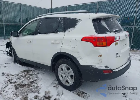 2015 Toyota Rav4 Le z USA, uszkodzony, nr VIN JTMBFREV8FD170575